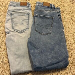 American Eagle. Lighter is size 4. Darker is size 2. Leggings.